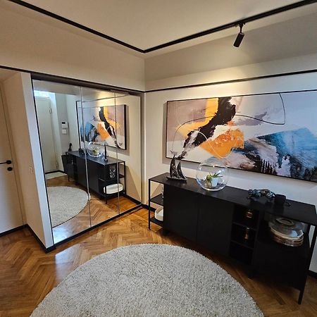 Exclusive Top Floor 2-Bedroom Flat Milano Esterno foto