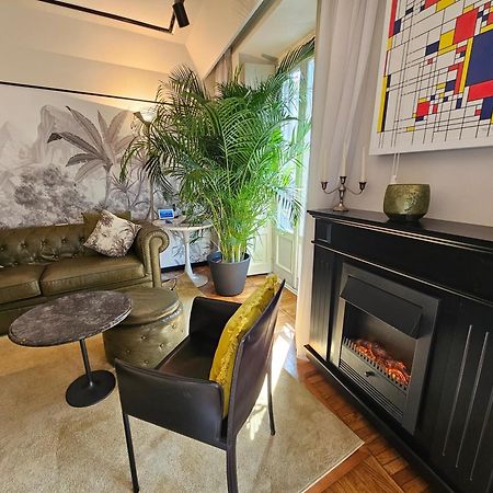 Exclusive Top Floor 2-Bedroom Flat Milano Esterno foto