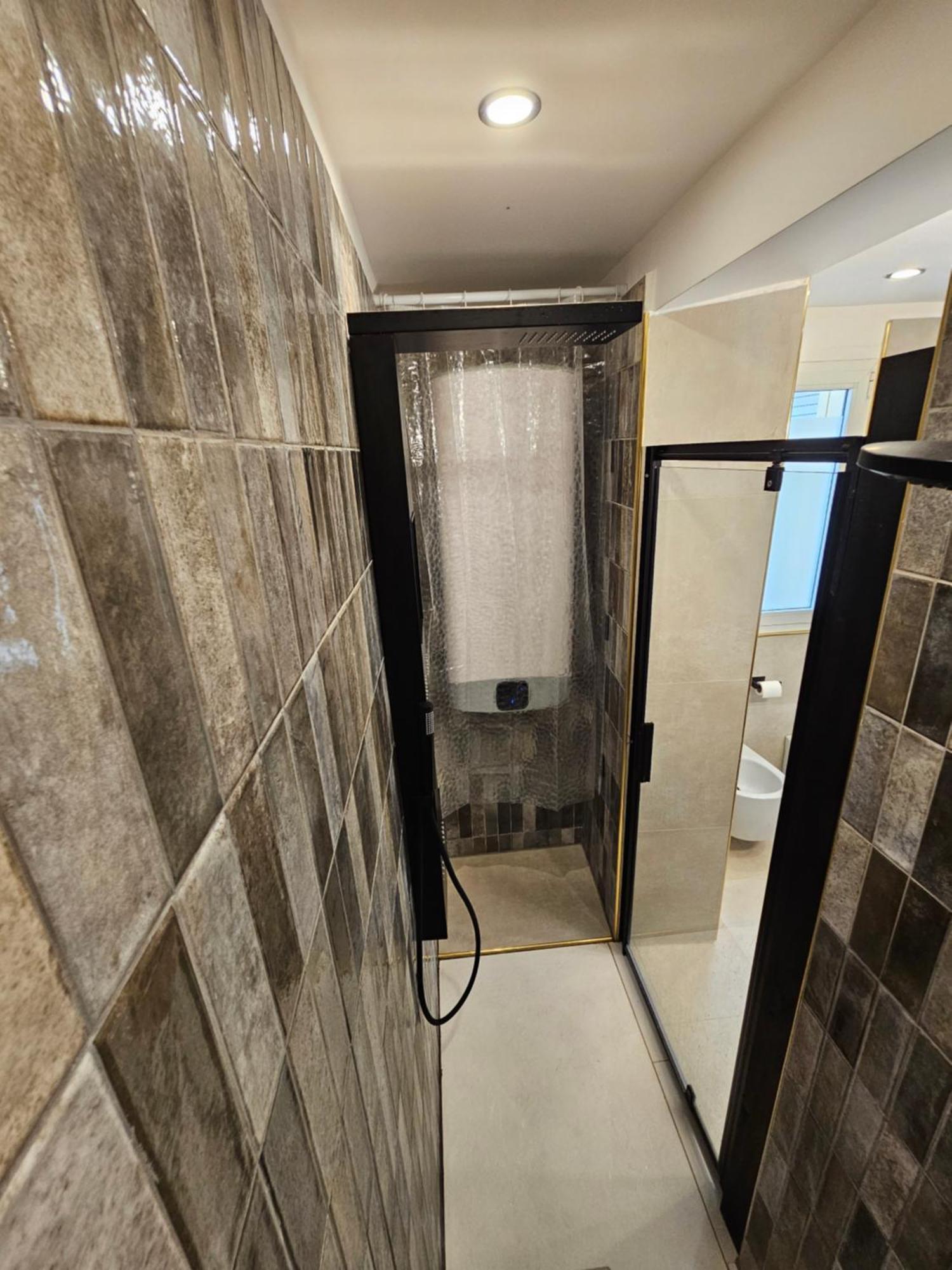 Exclusive Top Floor 2-Bedroom Flat Milano Esterno foto