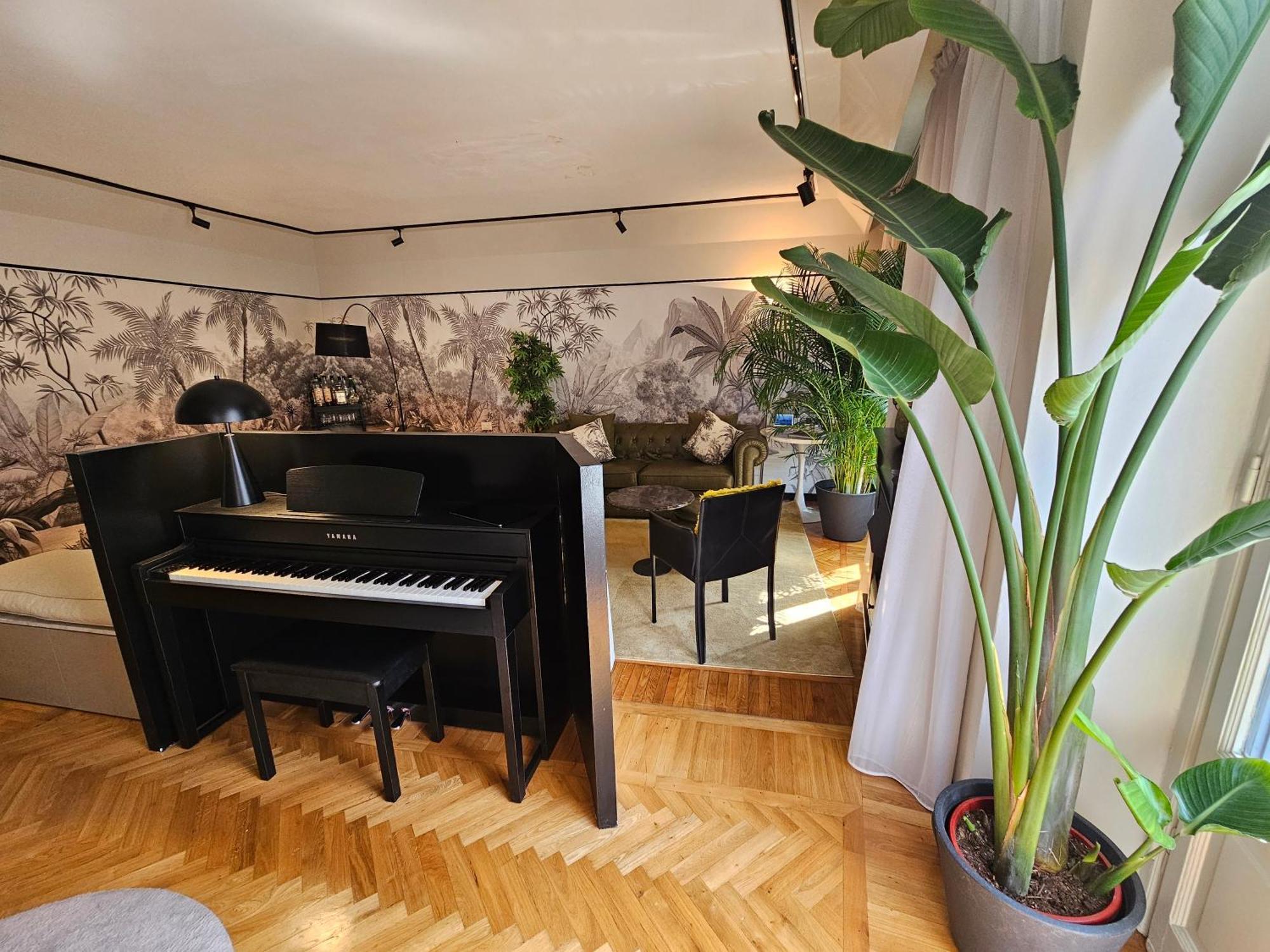 Exclusive Top Floor 2-Bedroom Flat Milano Esterno foto