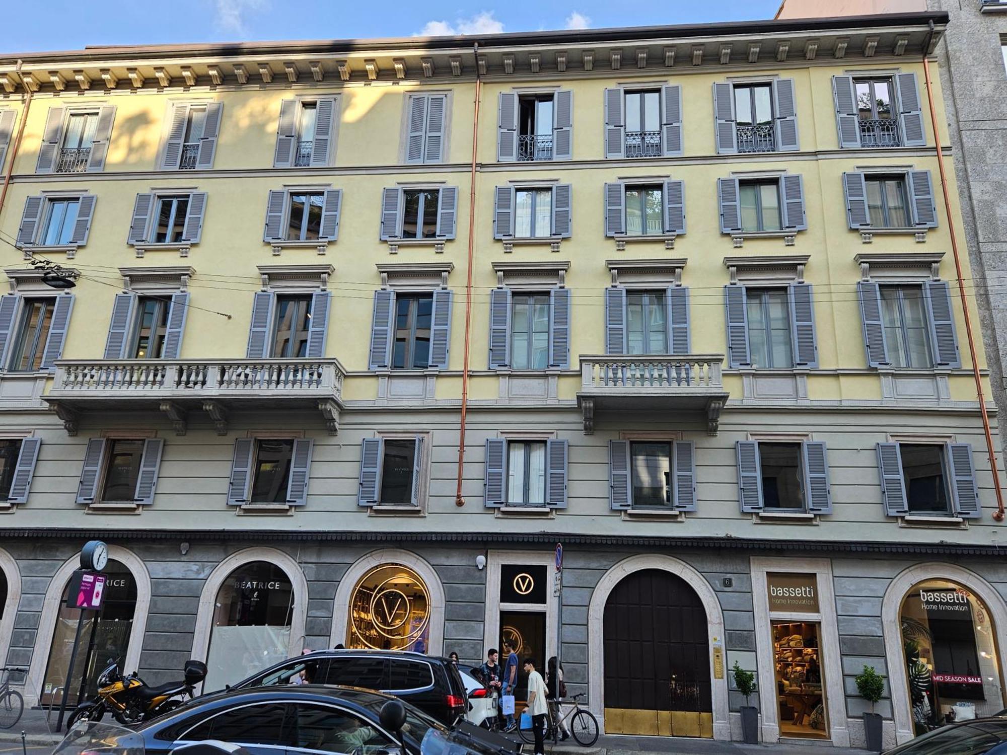 Exclusive Top Floor 2-Bedroom Flat Milano Esterno foto